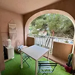 Studio Sur Le Port De Hyeres - A 2Min Des Plages, Clim & Balcon